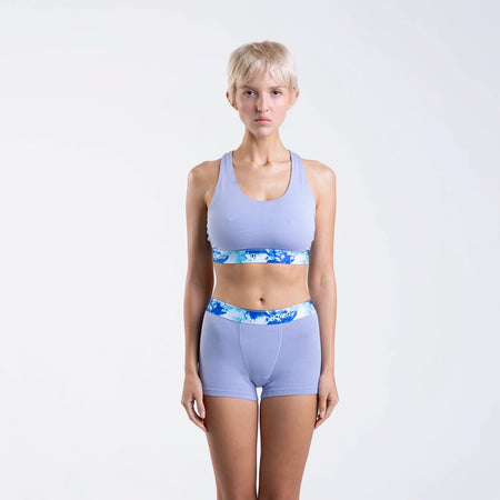 Sofia wears a size S
