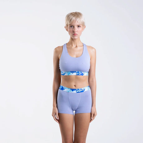 Sofia wears a size S