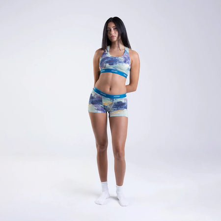 Maya wears a size S