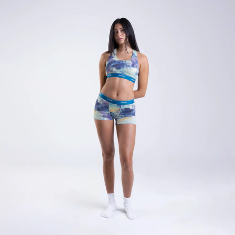 Maya wears a size S