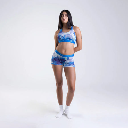Maya wears a size S