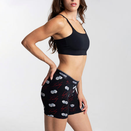 Dayana wears a size S