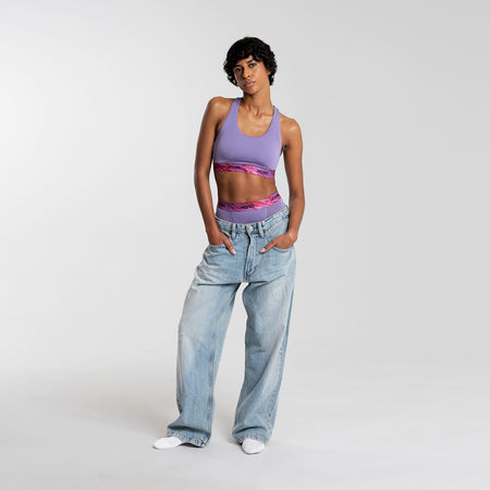 Kawa wears a size S