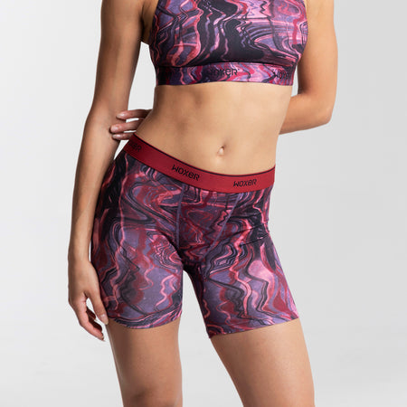 Dayana wears a size S