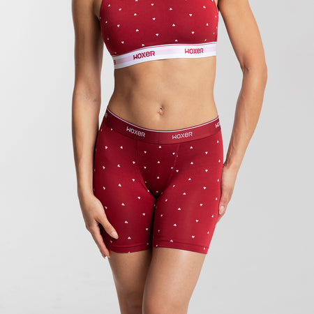 Dayana wears a size S