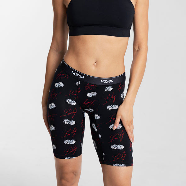 Dayana wears a size S