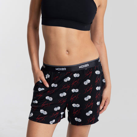 Dayana wears a size S