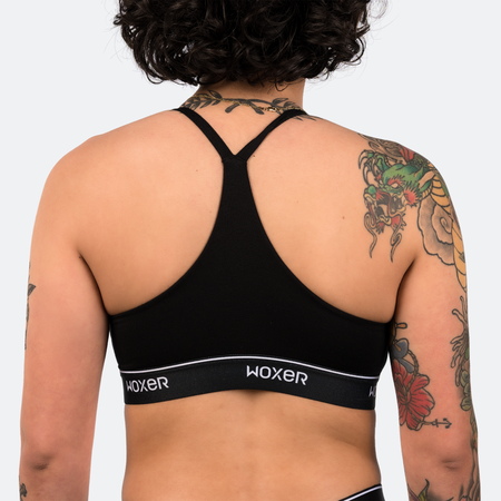 Nadine wears a size S