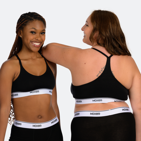 Niyah wears a size S, Trini wears a size XL