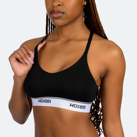 Niyah wears a size S